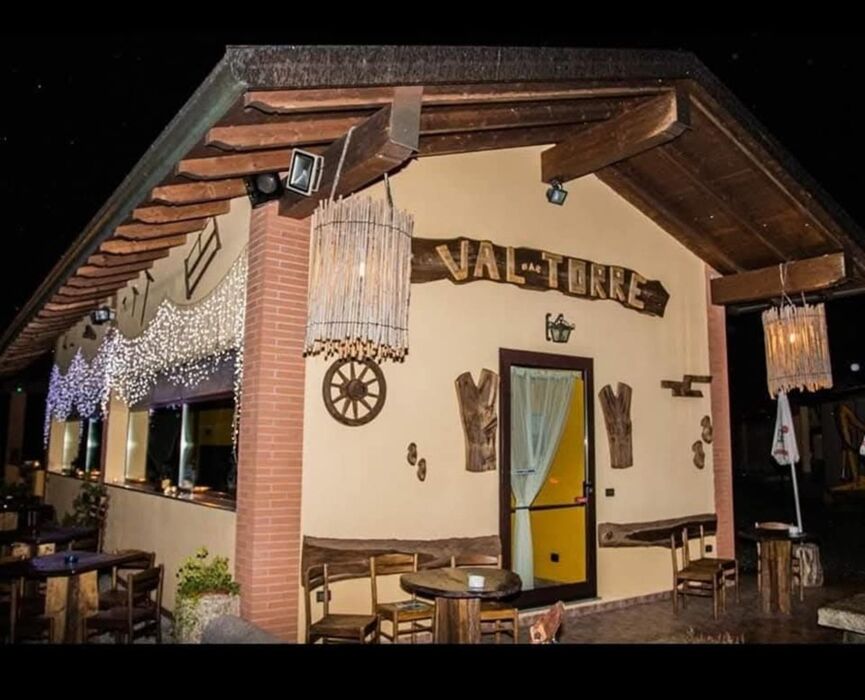 Pizzata e ballo al laghetto Pizzata e ballo al laghetto desktop picture