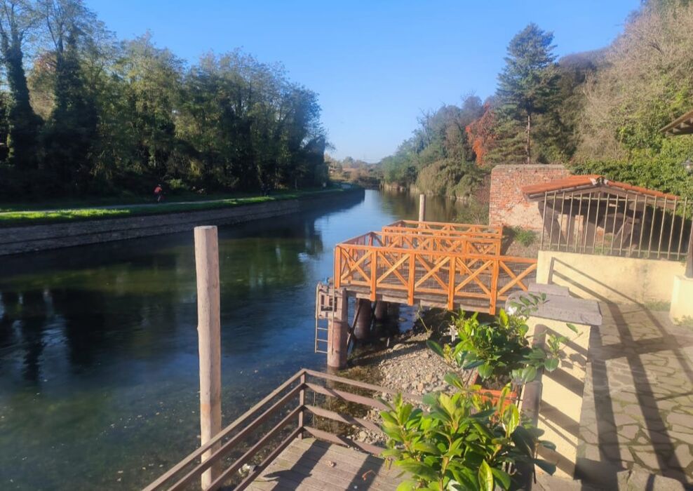 Apericena e ballo anni 90 sulle sponde del Ticino Apericena e ballo anni 90 sulle sponde del Ticino desktop picture