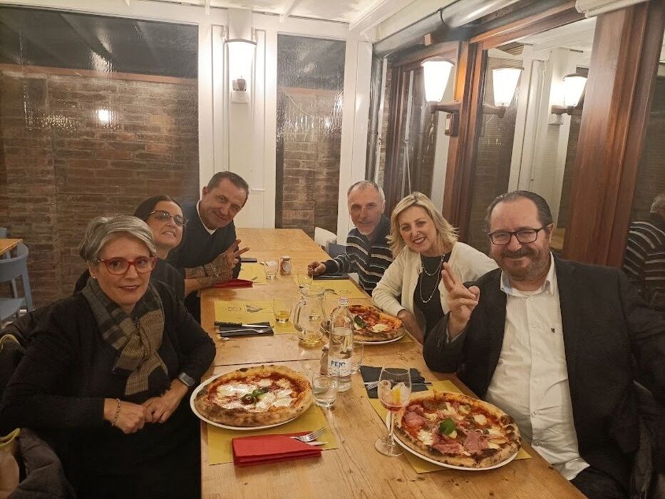 Pizzata per single a Isola - Milano Pizzata per single a Isola - Milano desktop picture