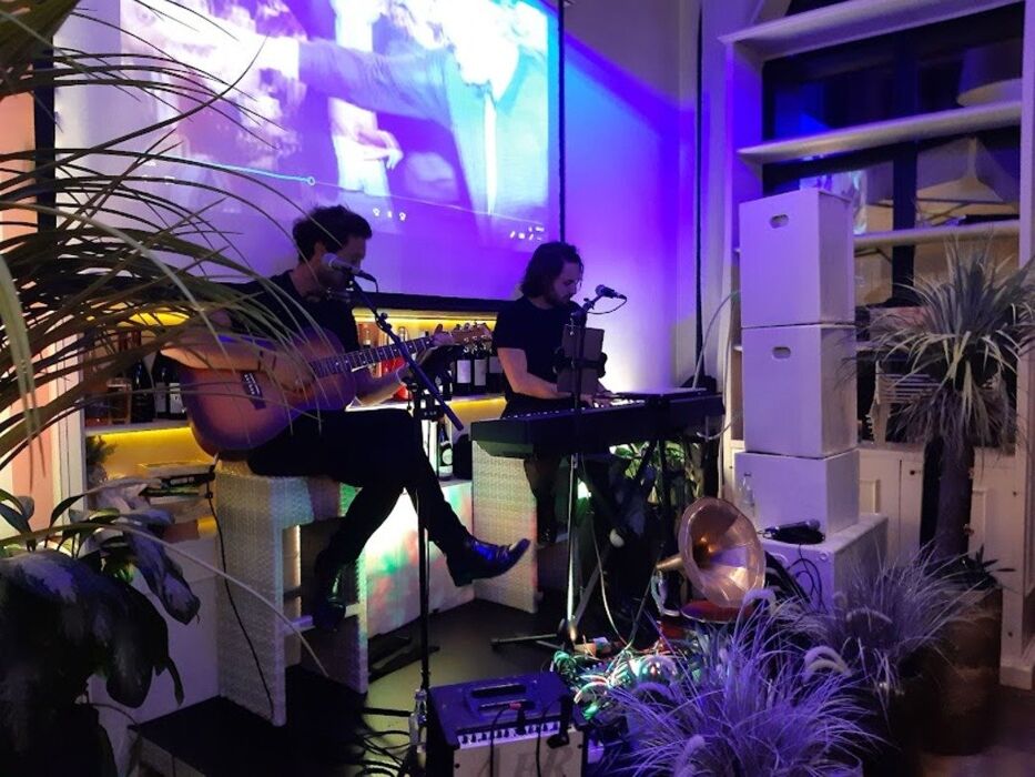 Cena a Milano con musica jazz e pop Cena a Milano con musica jazz e pop desktop picture