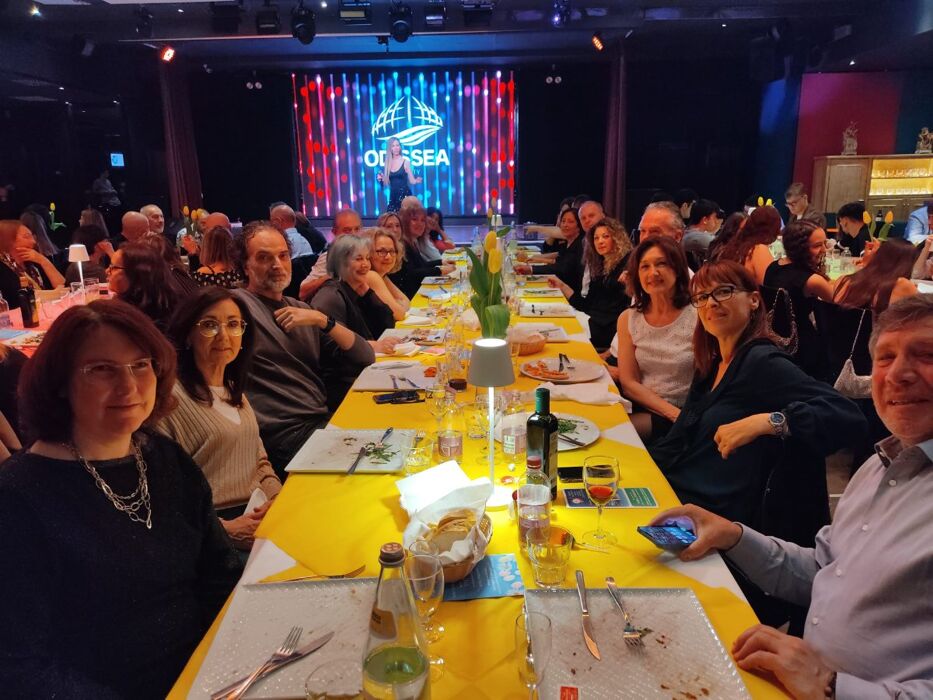 Serata d'autunno all'Odissea Fun City Serata d'autunno all'Odissea Fun City desktop picture