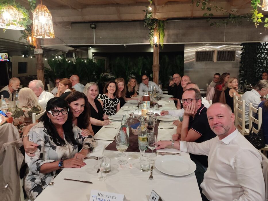 Cena in churrascaria: un viaggio di sapori Cena in churrascaria: un viaggio di sapori desktop picture