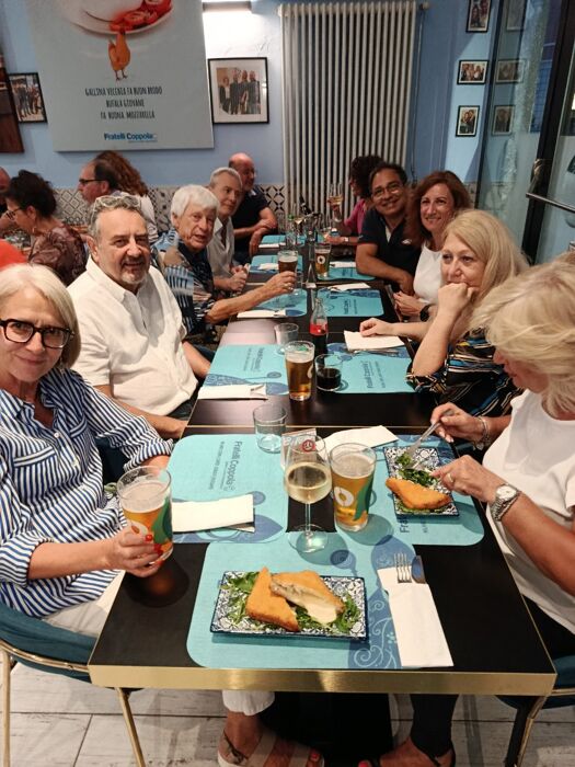 Incontro cena Meeters nel futuro di Milano Incontro cena Meeters nel futuro di Milano desktop picture