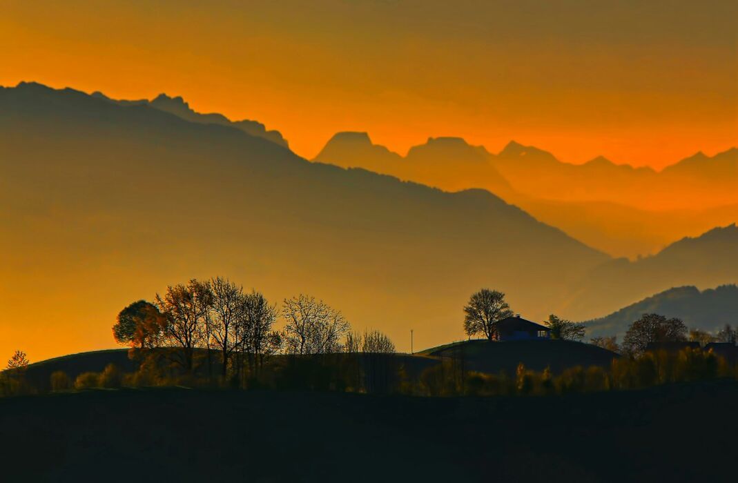Emozioni in cima a Punta Aquila Emozioni in cima a Punta Aquila desktop picture