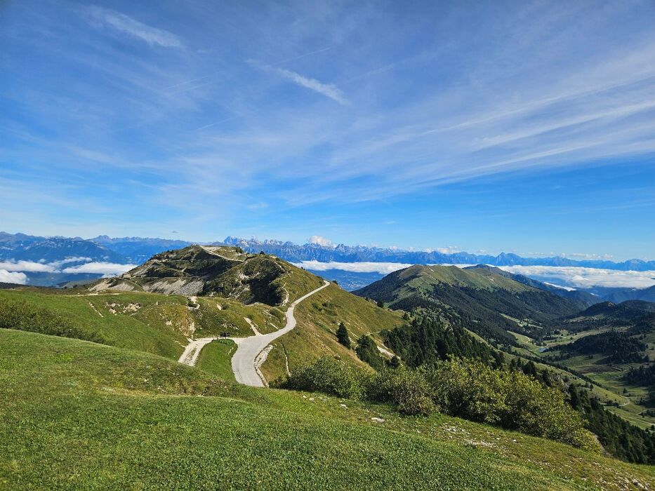 “MONTE CA’ TASSON” - In Grappa tra l’Alta Via e il Bosco degli Eroi “MONTE CA’ TASSON” - In Grappa tra l’Alta Via e il Bosco degli Eroi desktop picture