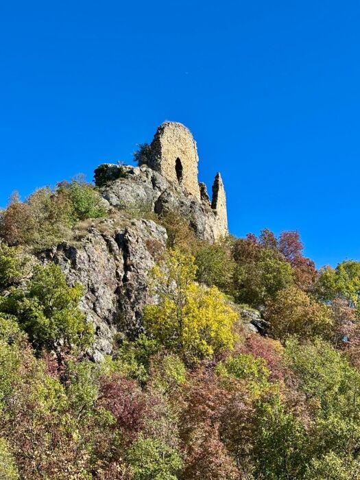 Varano de’ Melegari: Big Bench, e leggende tra pietre e castelli Varano de’ Melegari: Big Bench, e leggende tra pietre e castelli desktop picture