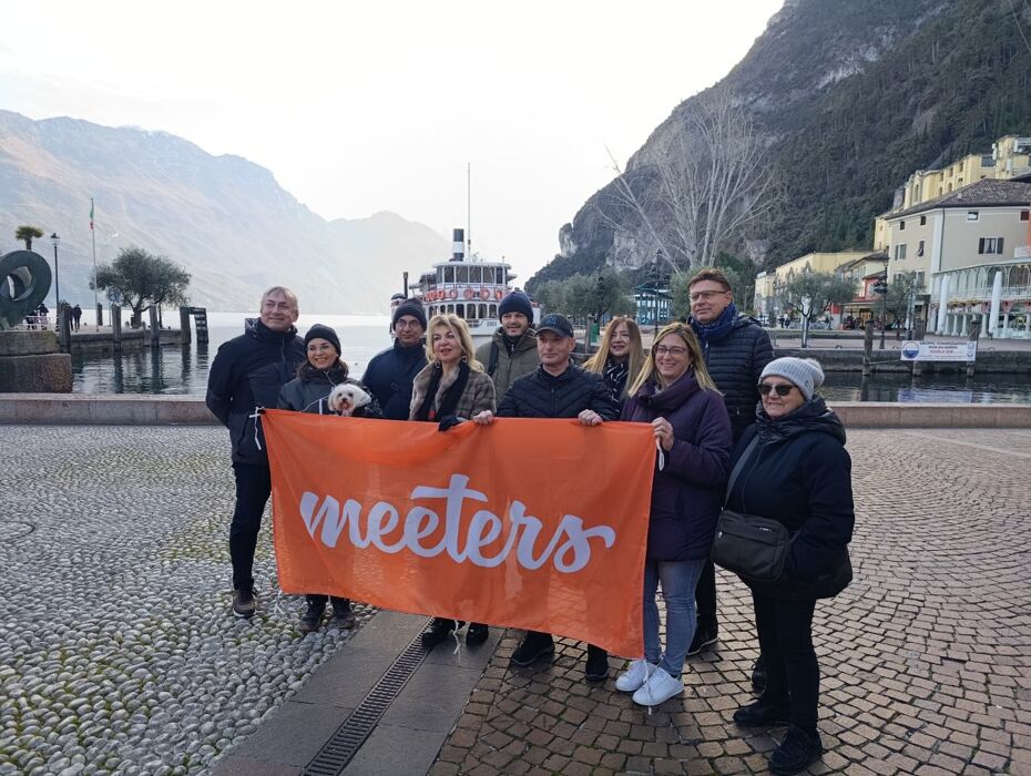 Da Cisano a Lazise: passeggiata sul lago, storia e degustazione Da Cisano a Lazise: passeggiata sul lago, storia e degustazione desktop picture