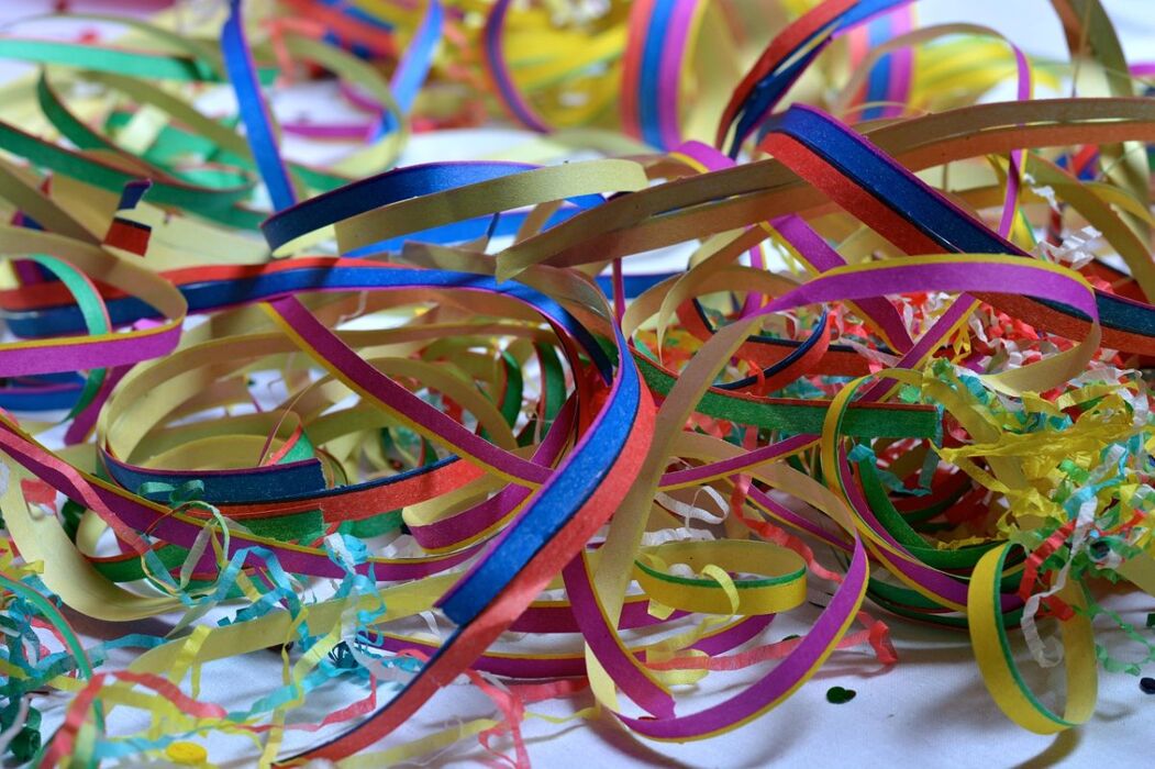 Bardolino in festa: visita guidata tra storia, lago e Carnevale Bardolino in festa: visita guidata tra storia, lago e Carnevale desktop picture