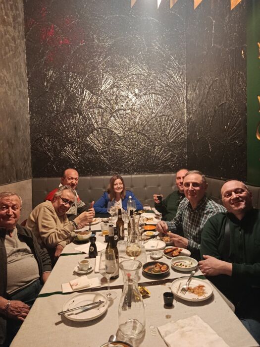 Pizzata di primavera nel Cuore di Milano Pizzata di primavera nel Cuore di Milano desktop picture