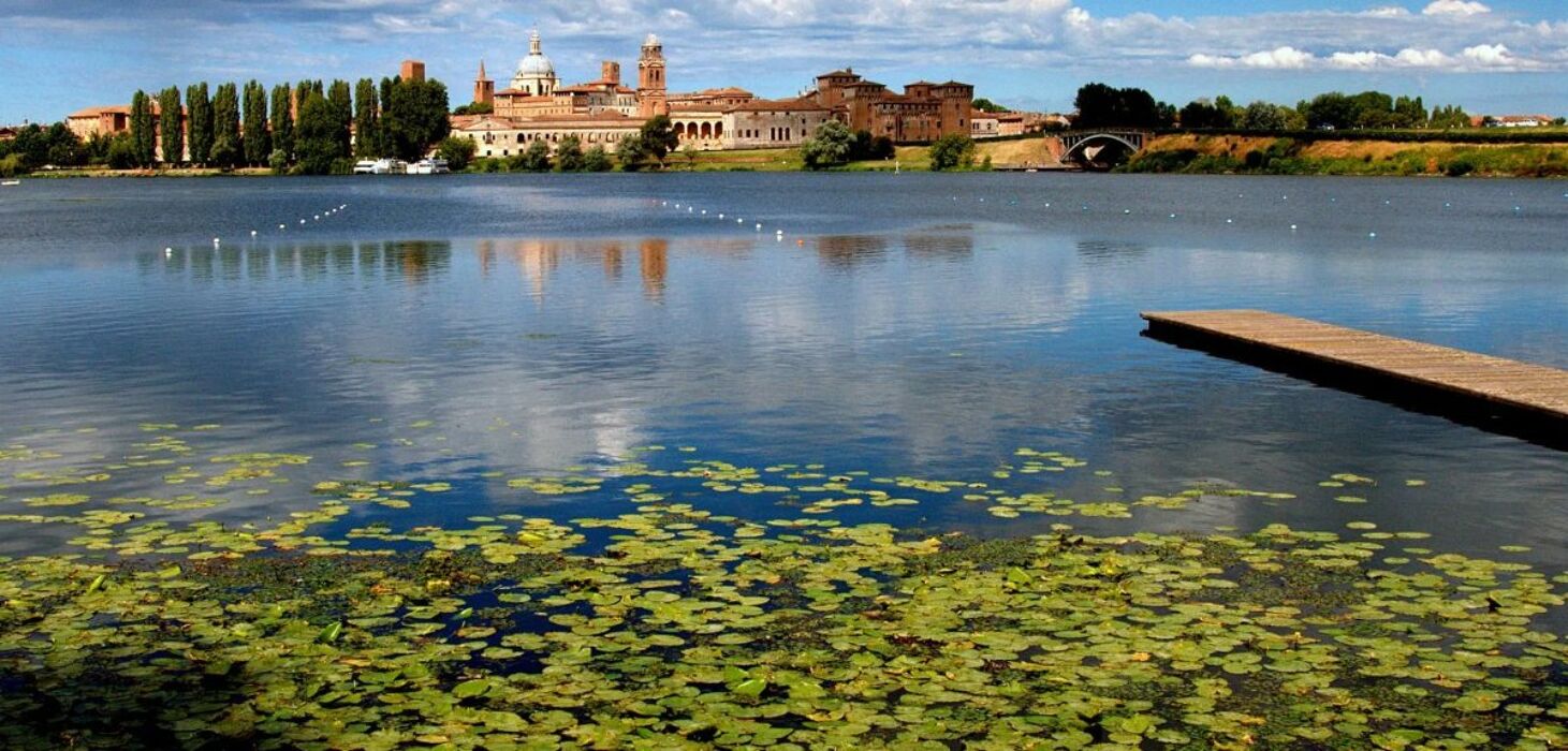 MANTOVA: scopri la Città dei Gonzaga con una meravigliosa Crociera MANTOVA: scopri la Città dei Gonzaga con una meravigliosa Crociera desktop picture