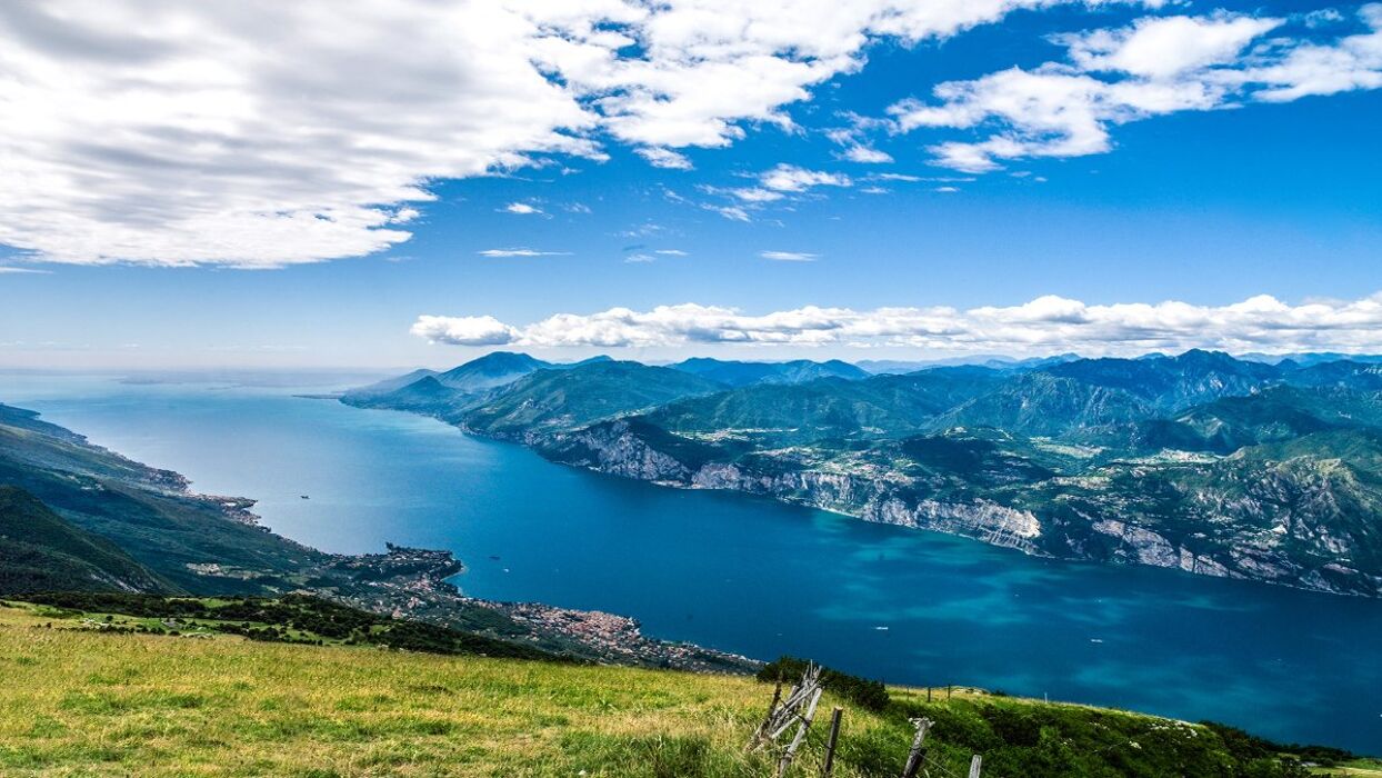 LAGO DI GARDA: Weekend di Facili Escursioni Panoramiche sul MONTE BALDO LAGO DI GARDA: Weekend di Facili Escursioni Panoramiche sul MONTE BALDO desktop picture