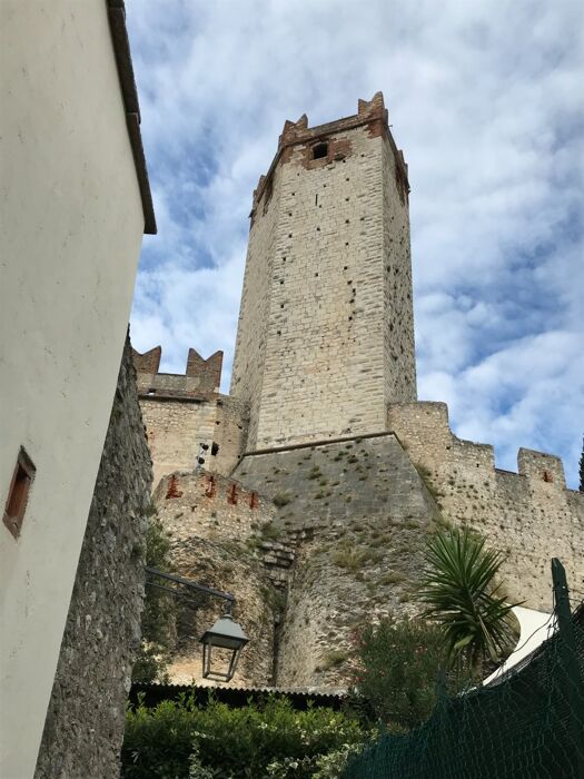 Malcesine e Limone: visita guidata e mini crociera sul Garda Malcesine e Limone: visita guidata e mini crociera sul Garda desktop picture